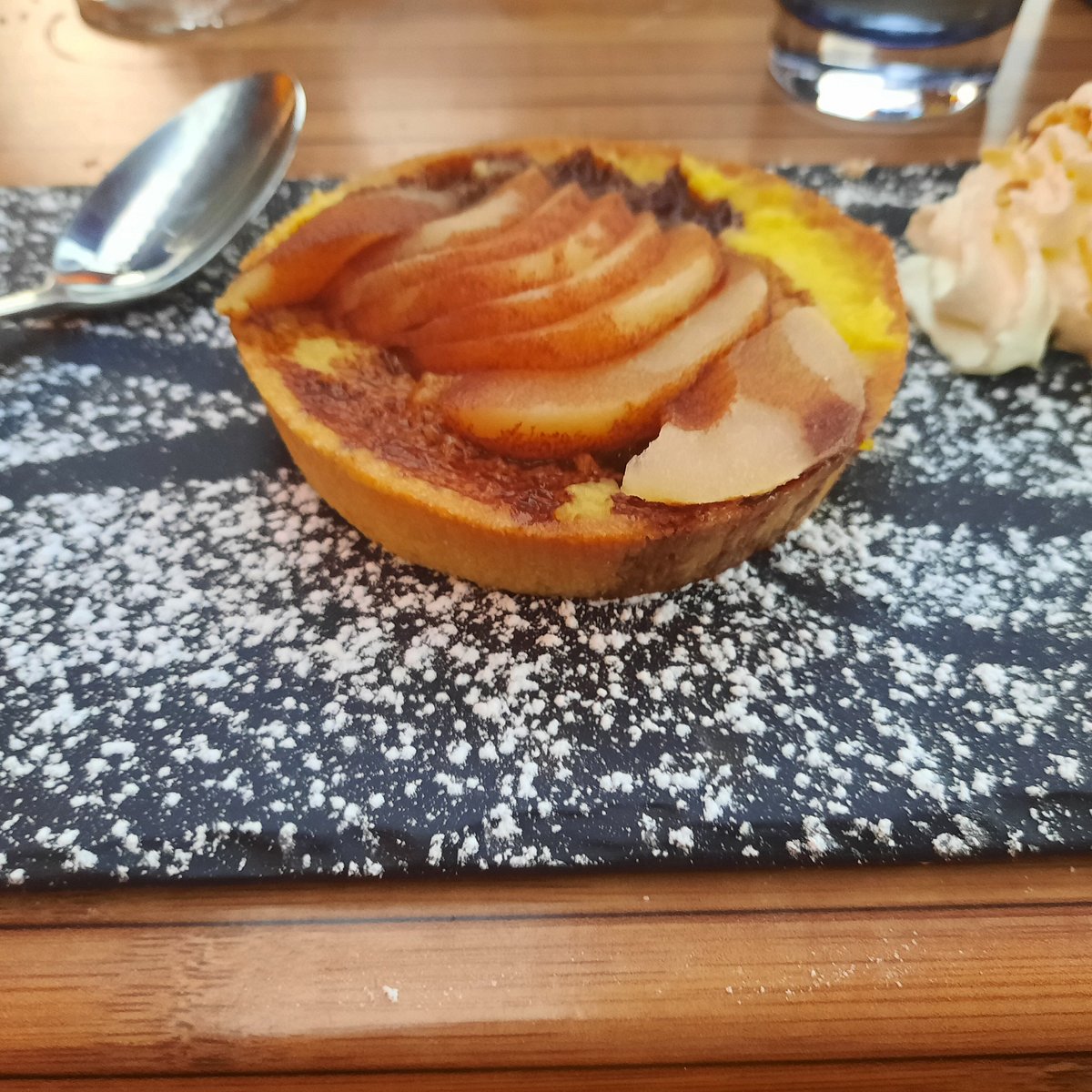 Dessert maison servi Chez Roberto